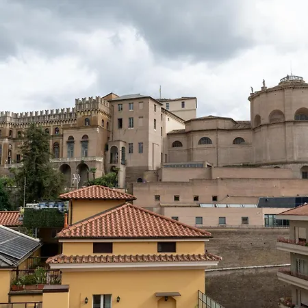Sistine Chapel View Check-in From 3 Pm To 10 Pm Rom